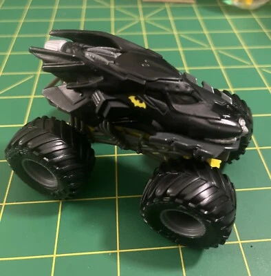 HW Monster Jam DC Comics Batimóvil Diecast Camión Vehículo 1:64 Batman Foto 1 de 4