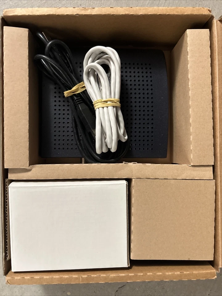 Toshiba Cable Modem PCX2500 - Image 1 of 2