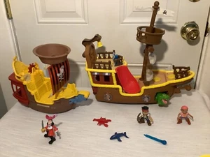 Disney Jake e l’Isola che non c’è nave pirata musicale e nave di Capitan Uncino - Foto 1 di 10