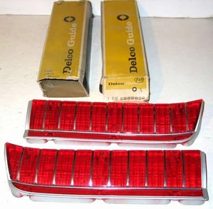 1967 Oldsmobile Delta 88 Custom NOS lower tail lenses 5958649-650 - Picture 1 of 2