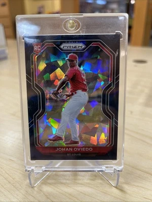 2021 Panini Prizm Tier II Navy Blue Cracked Ice /25 Johan Oviedo #176 Rookie RC - Image 1 of 2