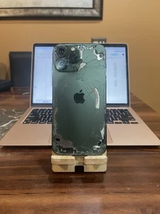 iPhone 13 Pro Max 128 Go Vert Alpin A2484 - Arrière fissuré - Débloqué - Fonctionne - Photo 1 sur 10
