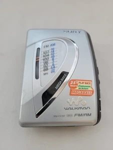 Radio Reproductor de Cassette Personal Sony Walkman WM-FX197 - REPUESTOS DEFECTUOSOS REPARACIÓN - Imagen 1 de 6