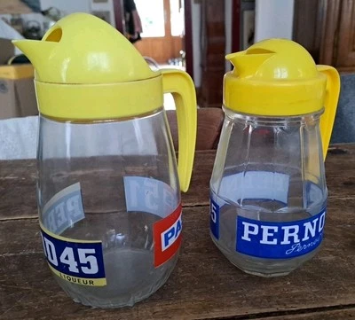 VINTAGE LOT DE 2 PICHETS PERNOD 45 PASTIS 51 - Photo 1/4