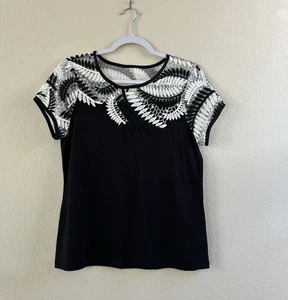 White House Black Market Womens Black White Short Sleeve Embroidered Tee Size S - Picture 1 of 14