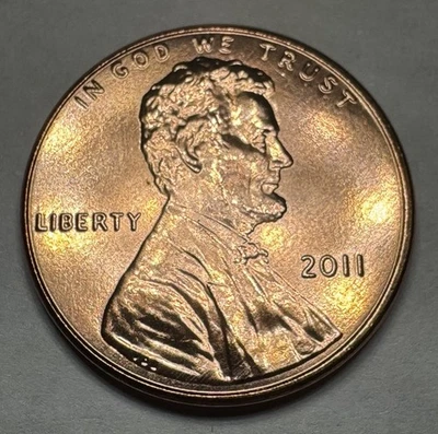 2011-P Lincoln Shield Penny 1cent Coin from US Mint Set. Uncirculated BU - Image 1 of 4