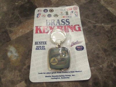 MLB 2001 World series NEW YORK YANKEES ARIZONA DIAMONDBACKS KEYCHAIN NEW BRASS - Image 1 of 3