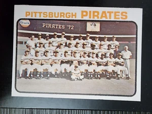 TEAM CARD 1973 TOPPS #26 PITTBURGH PIRATES VINTAGE MLB BASEBALL CARD NEARMINT - Picture 1 of 2