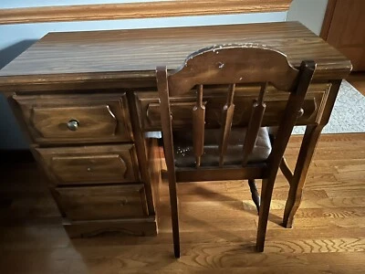Juego de escritorio y silla de madera vintage - Muebles de oficina clásicos de madera maciza Foto 1 de 4
