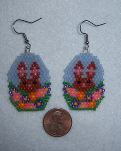 Osterei mit Hase & Blumen Handarbeit Samen Perlen Ohrringe - Bild 1 von 1