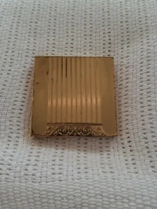 Maquillaje tocador compacto vintage coleccionable Avon broche abatible soplo (necesita limpieza) - Imagen 1 de 12
