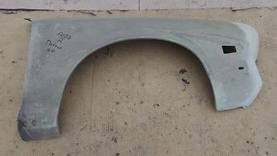 Guardabarros derecho 1971-1973 para Nissan Datsun 610 F022 Foto 1 de 4