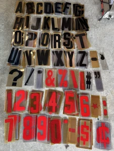 Lote De Colección 9" Plástico Cambiable Carpa Signo Letras Números Puntuación 630+ Pc - Imagen 1 de 12