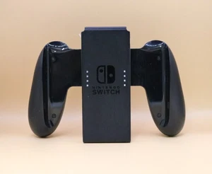Nintendo Switch JoyCon Grip |Controllerhalter | Original Nintendo | TOP Preis!🚨 - Bild 1 von 2
