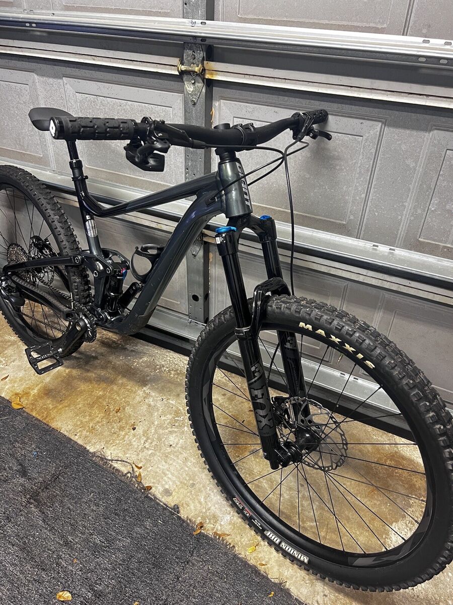 Giant Full Suspension (Front & Rear) 29 in Wheel Bikes for Giant Full Suspension (Front & Rear) 29 in Wheel Bikes for
