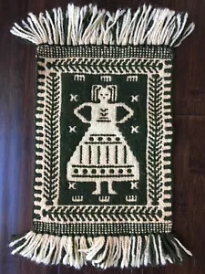 "Arte colgante de pared de lana tejida blanca verde oscuro vintage para mujer fuerte 14""x8""" - Imagen 1 de 11