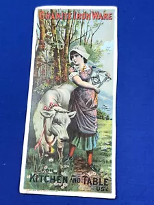 Tarjeta comercial C1880 ~ Artículos de hierro de granito ~ Cocina o mesa ~ Doncella con cubo y vaca - Imagen 1 de 2