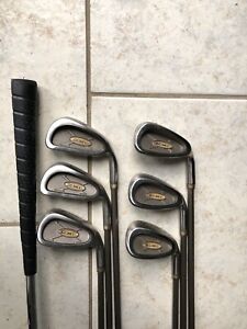 used Lady Cobra Right Hand Golf clubs, 6 Irons & 5 Woods & a Master Grip Putter