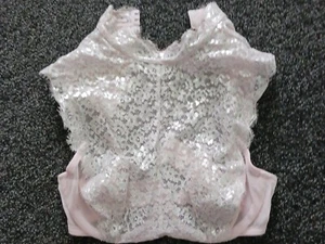 Victoria's Secret Dream Angels ungefütterte halbe Spitzen-Bralette mit hohem Hals rosa 32DD. - Bild 1 von 3