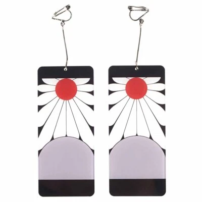 Zwei Hanafuda Ohrringe von Tanjiro Kamado mit Ohrclip für Kimetsu no Yaiba Fans - Bild 1 von 4