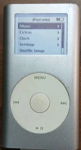 Apple iPod Mini Model-A1051 6GB - Silver 690 Downloaded Songs Vintage 2005 - Picture 1 of 5