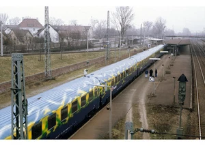 Märklin Z 87300 juego de vagones de pasajeros 5 piezas "tren turístico" de DB AG - NUEVO + EMBALAJE ORIGINAL - Imagen 1 de 1