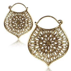 PAIR 18g BRASS FLOWER OF LIFE EARRINGS POLISHED BRASS PLUGS EARRINGS GAUGES - Foto 1 di 1