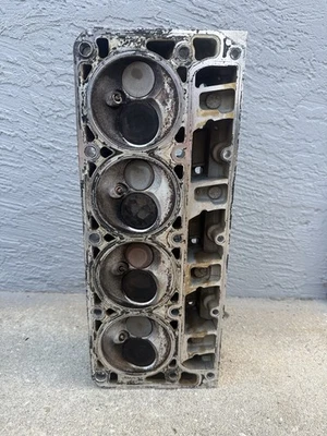 GM 6.0 LQ9 Gen 3 LS Aluminio Puerto Catedral OEM 317 Culata Foto 1 de 4