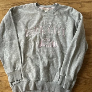 Women’s Park City Ski Social Club Sweatshirt (Size L) - Picture 1 of 3