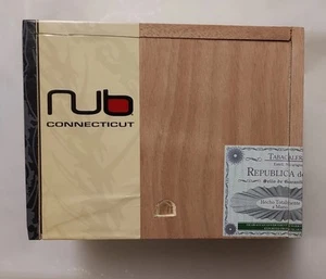Nub Connecticut 460 Empty Wood Cigar Box 6.5" x 5" x 4" - Picture 1 of 7