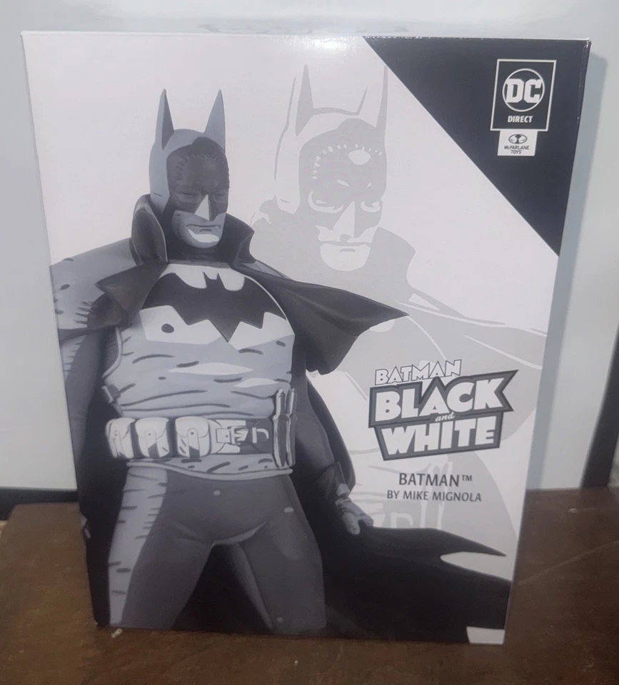 DC Mike Mignola Batman Black And White Statue - Image 1 of 4
