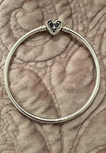 Genuine Pandora Silver Moments Heart & Butterfly Bangle 592593 Size 19cm - Picture 1 of 10