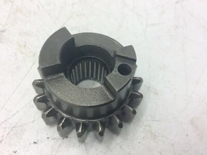 Yamaha RX 1 ER VMax Venture Phazer Reverse Pinion Gear 18T OEM 8CW-17143-00-00 - Picture 1 of 4