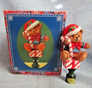 VINTAGE POLYSTONE LAMP ORAMENT TOPPER  FINEL TEDDY BEAR WITH CANDY CANE MIB - Picture 1 of 2