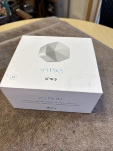 Xfinity xFi Pod WiFi Network Range Extender, 1st Generation, XE1-S, 3 pack - Afbeelding 1 van 5