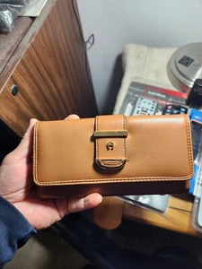 Etienne Aigner Small Clutch Brown - Picture 1 of 6