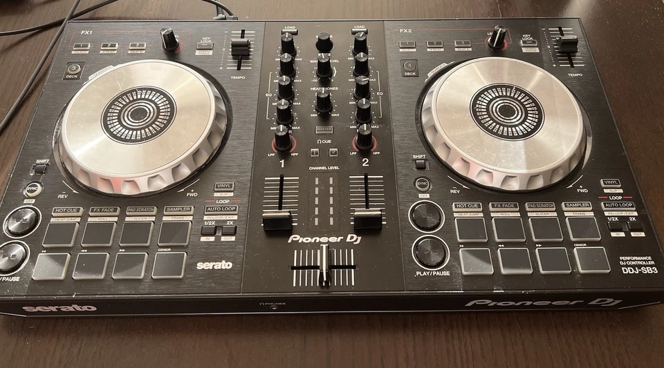 Pioneer DDJ-SB3 DJ-Controller - Bild 1 von 3