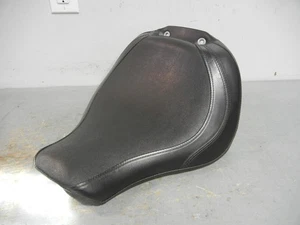 Harley-Davidson Fat Boy 2018 asiento individual vinilo negro FLFB, usado 52000333 - Imagen 1 de 8