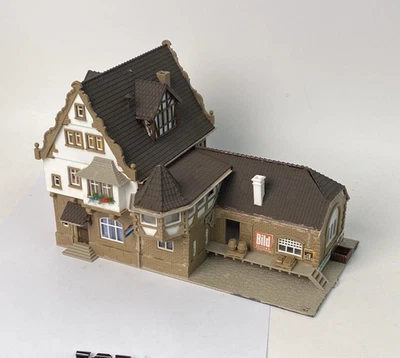 Vollmer 3697 Licor Store HO 5" x 8" x 5-1/4" Foto 1 de 4