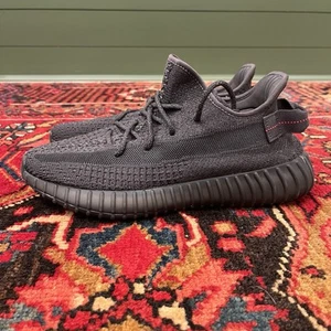 Size 10 - Yeezy Boost 350 V2 Black Sneakers REFLECTIVE RARE - Picture 1 of 9