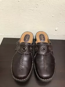 Clarks Artisan Collection women Leather Slip On Mules Clogs Brown Size 8.5 M - Picture 1 of 10