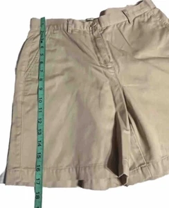 Ralph Lauren Womens Flat Front Khaki Shorts Size 8 Petite - Picture 1 of 9