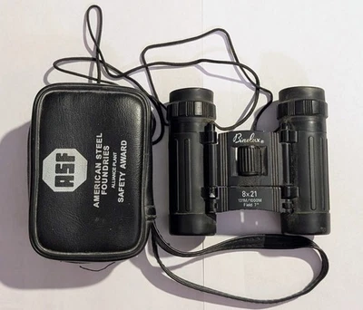 Binoculars  8 x 21 - 131M to 1000M                      Binolux  #28C - Image 1 of 3