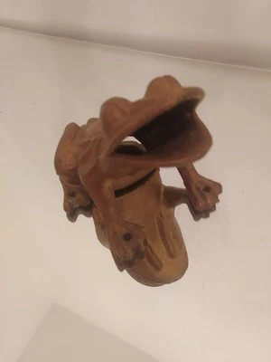 Ancienne Grenouille En Fonte Avec Sa Patine Jeux De La Grenouille  - Photo 1/4