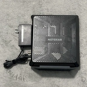 Netgear Nighthawk AC1900 WiFi Cable Modem Router Black C7000v2 DOCSIS 3.0 - Picture 1 of 9