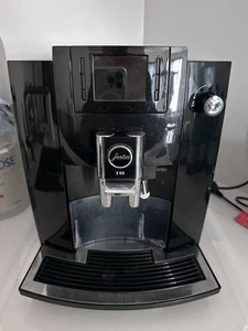JURA e60 Kaffeemaschine Kaffeeautomat Schwarz - Bild 1 von 4