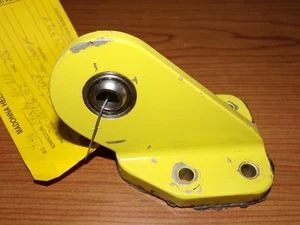 Bell 206 Helicopter AFT R/H Fitting 206-031-592-002 - Picture 1 of 2