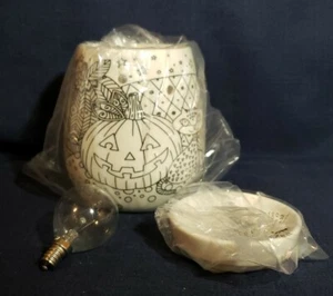 Retired Scentsy Tricks & Treats Halloween Cat Ceramic Full Size Wax Warmer NIB - Picture 1 of 7
