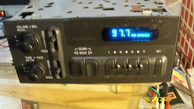 Camionetas Chevrolet GMC Delco AM/FM/St 09367675 Astro Tahoe Suburban 1995 a 2005 Foto 1 de 3