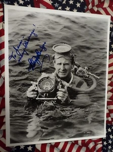 LLOYD BRIDGES SIGNIERT 8 X 10 BW SEEJAGD TV FOTO. LEBENSLANGES COA. - Bild 1 von 3